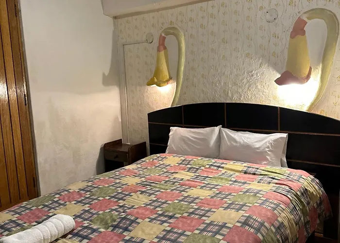 Hostal La Casa De La Colina