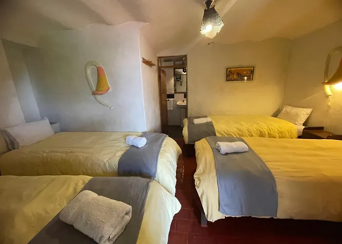 Hostal La Casa De La Colina *